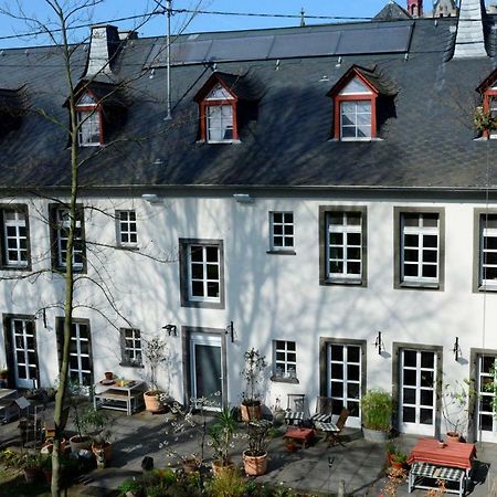 Stiftsherrenhaus Munstermaifeld Екстер'єр фото
