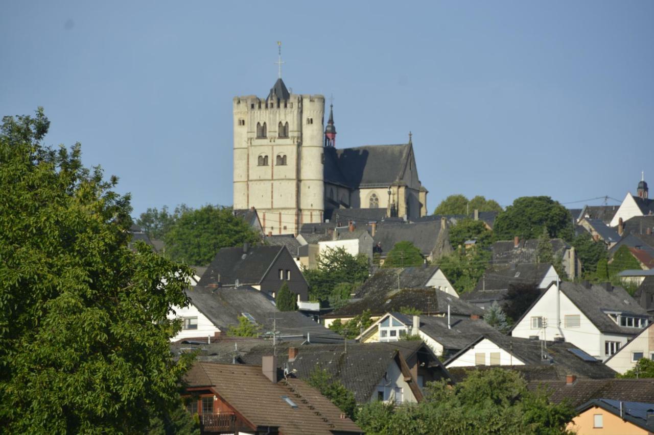 Stiftsherrenhaus Munstermaifeld Екстер'єр фото
