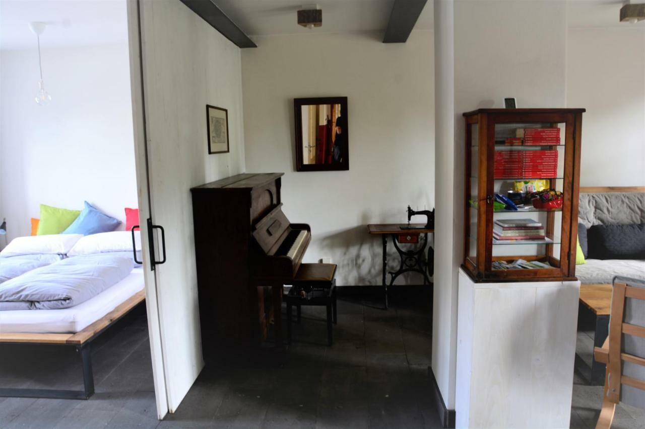 Stiftsherrenhaus Munstermaifeld Екстер'єр фото